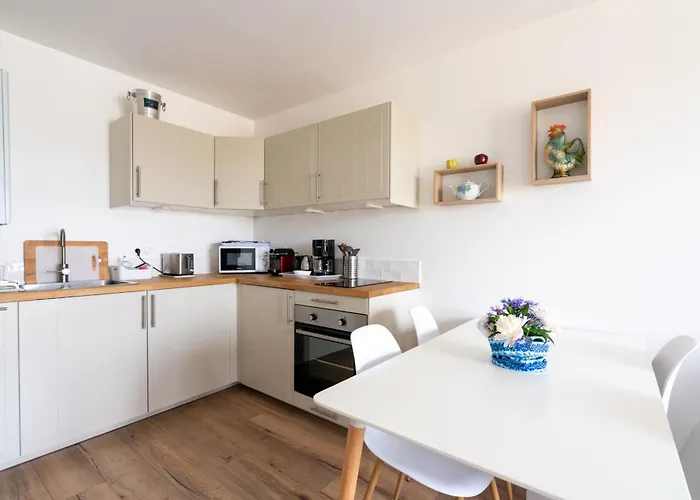 Bleu D'ornano - Proche De La בלונוויל-סור-מר