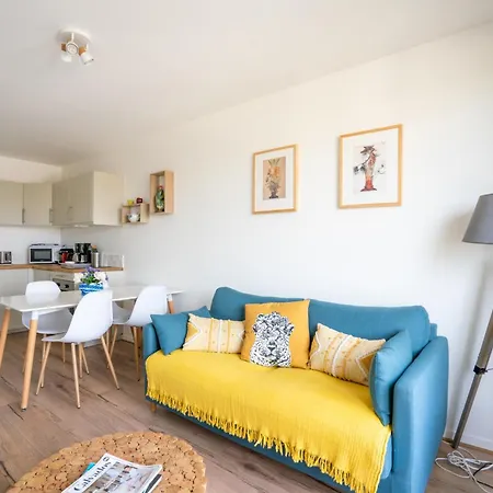 Bleu D'ornano - Proche De La Blonville-sur-Mer